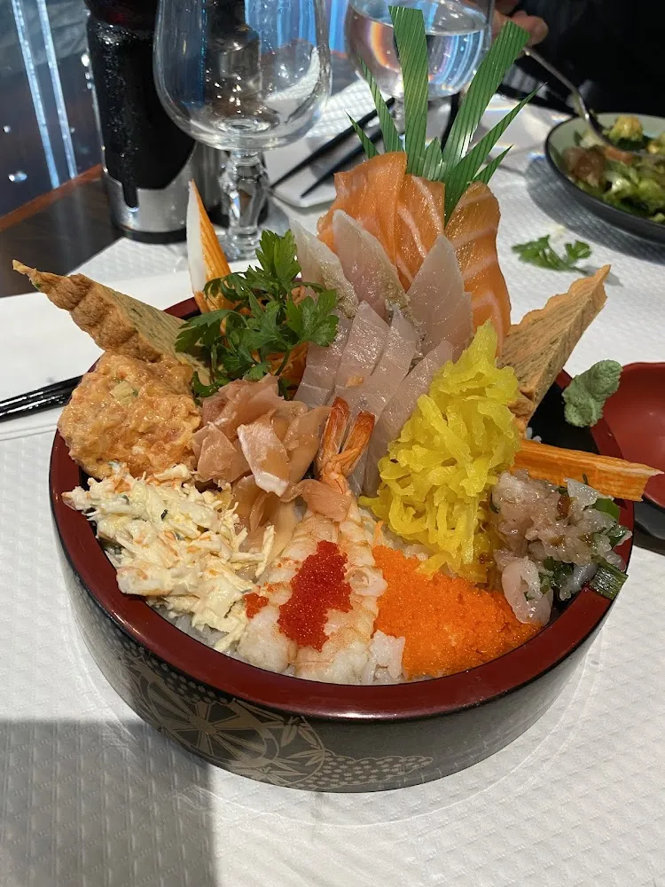 Chirashi Moriwase Maison